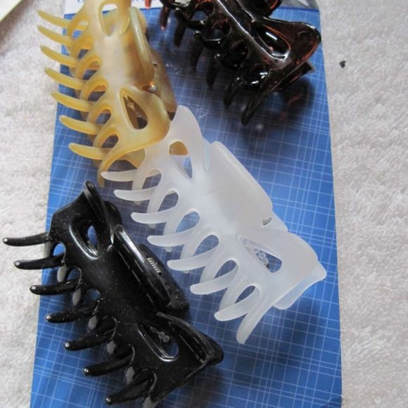 4 Goody Medium Tabitha Claw Clips Hair Jaw Plastic Black Brown Frosted Clear Tan - Picture 4 of 7